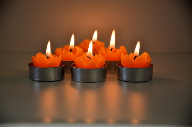 http://www.publicdomainpictures.net/view-image.php?image=61559&picture=burning-candles