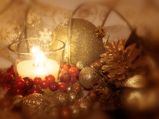 http://www.publicdomainpictures.net/view-image.php?image=28183&picture=christmas-background