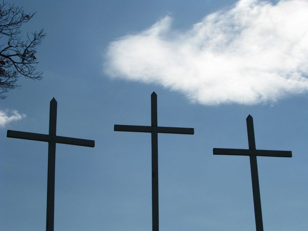 https://publicdomainpictures.net/en/view-image.php?image=2921&picture=three-crosses