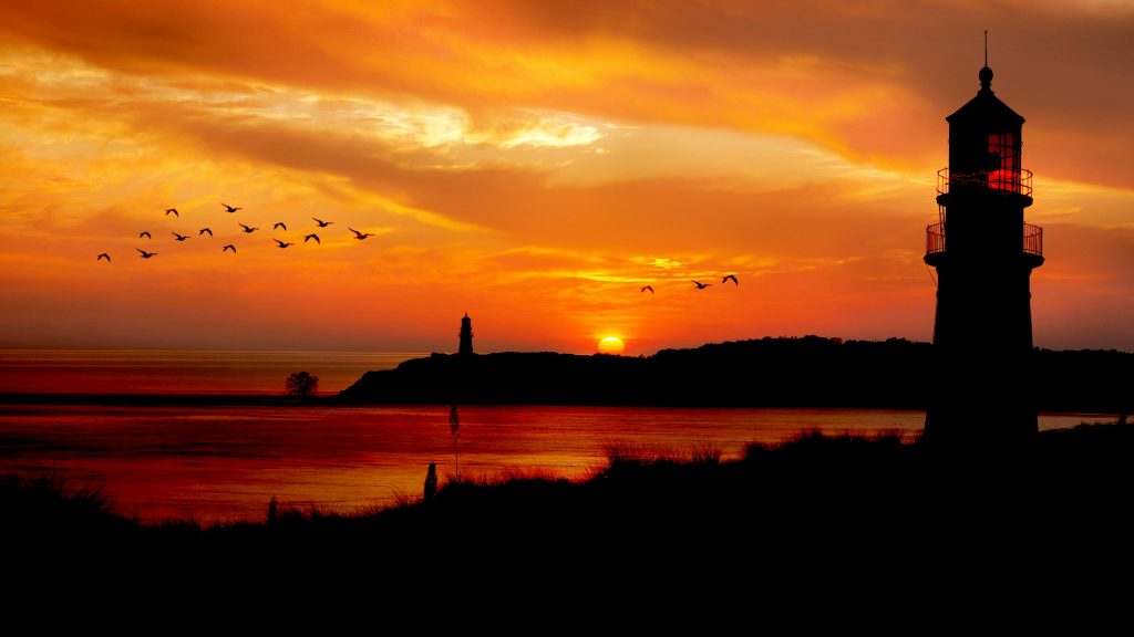https://publicdomainpictures.net/en/view-image.php?image=256975&picture=sunset-ocean-lighthouse-silhouette